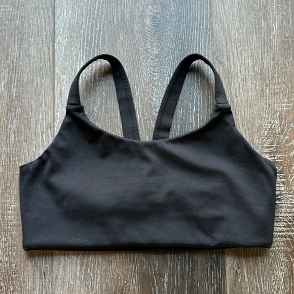 Girlfriend Collective Lou V-Back Sports Bra - Picture 1 of 4